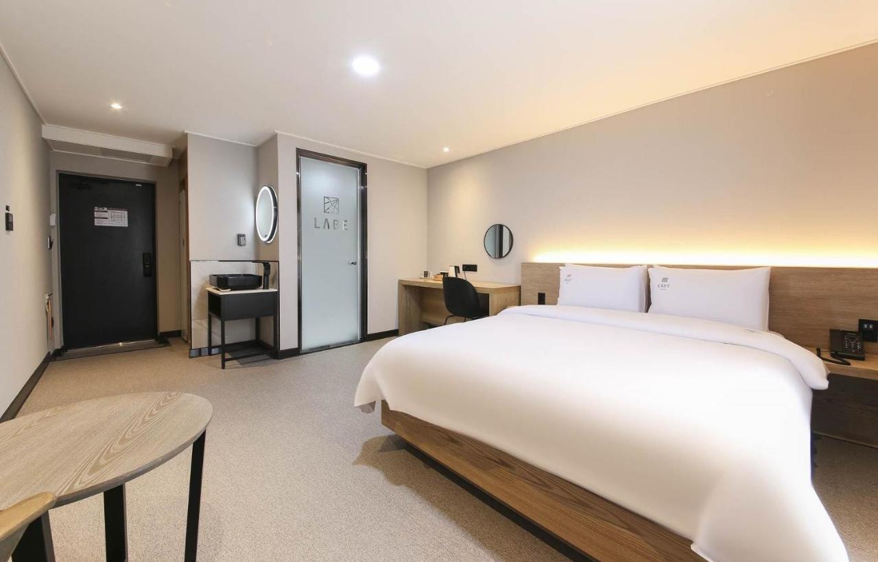 Labe Hotel Jeonju Exteriör bild