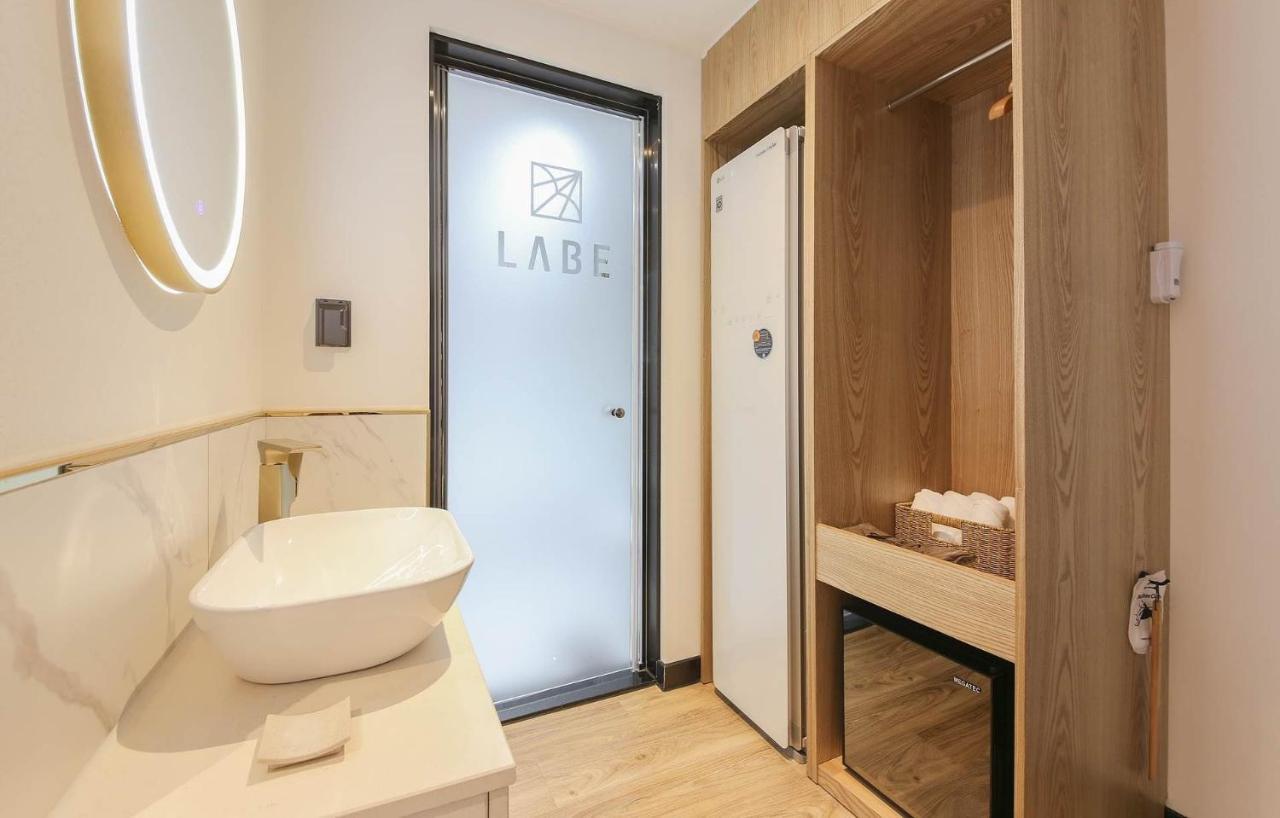 Labe Hotel Jeonju Exteriör bild