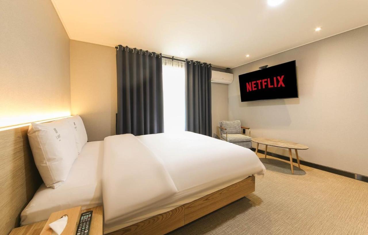 Labe Hotel Jeonju Exteriör bild