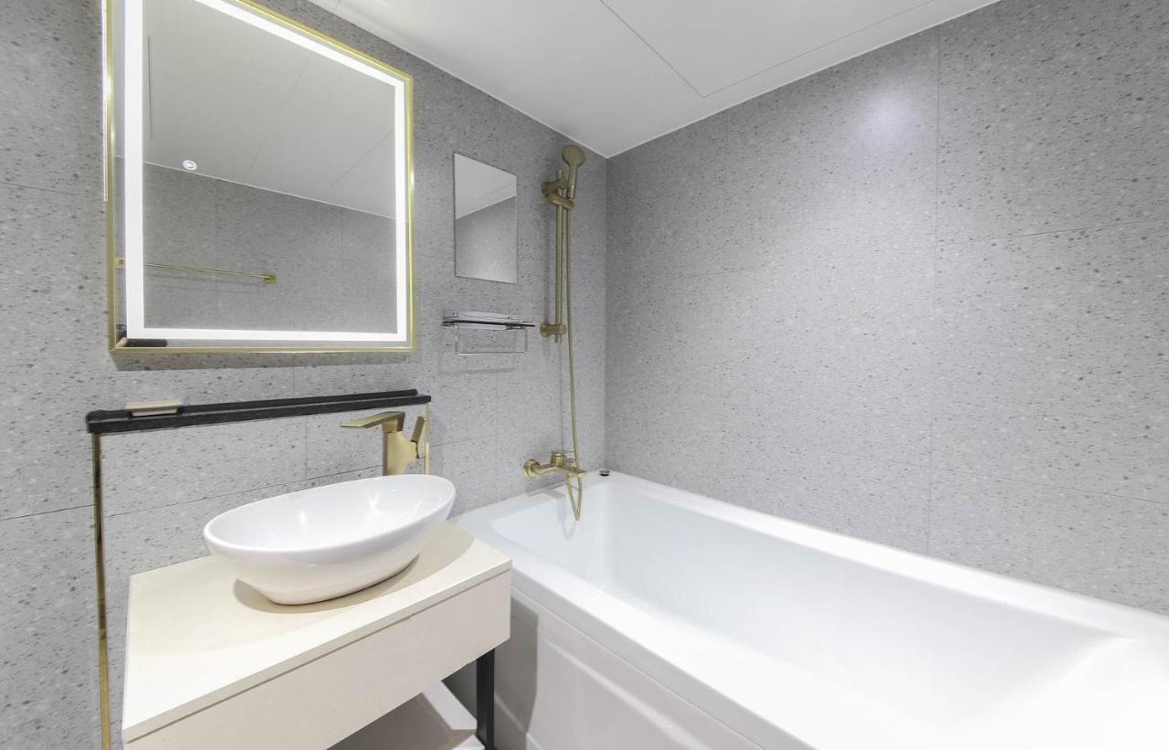 Labe Hotel Jeonju Exteriör bild