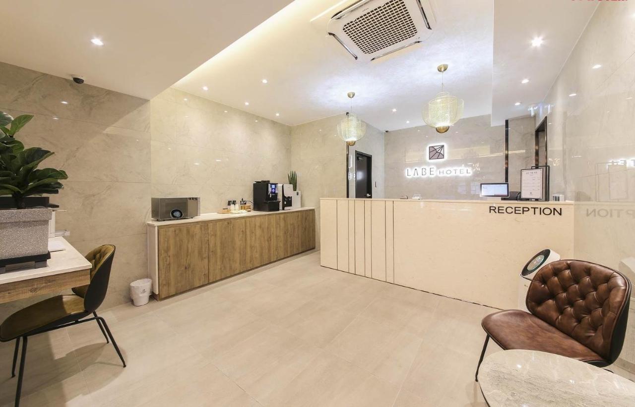 Labe Hotel Jeonju Exteriör bild
