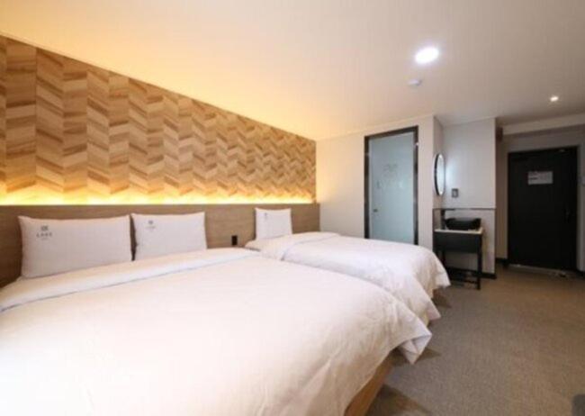 Labe Hotel Jeonju Exteriör bild